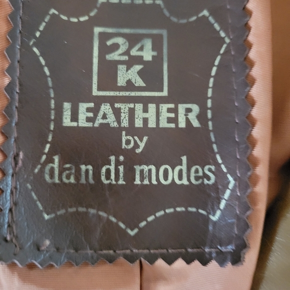 Vintage Grey Leather Belted Trench Coat 24K by Dan di Modes - Picture 16 of 16